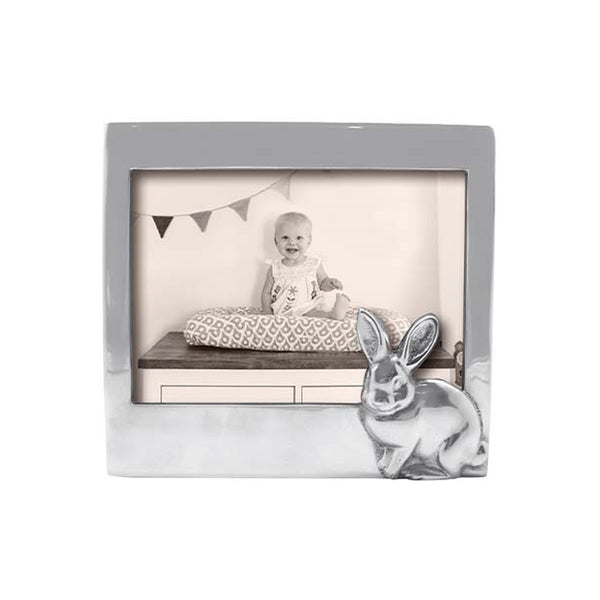 Mariposa 5x7  Bunny Frame